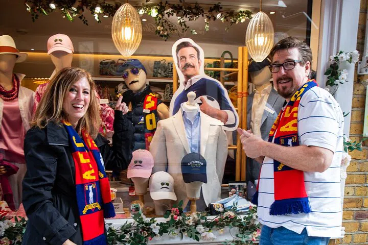 Ted Lasso Black Cab Tour: London's Hilarious Hotspots