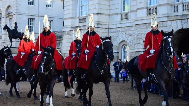 Royal London Unveiled: Self-Guided Audio Tour Through Monarchy & Politics