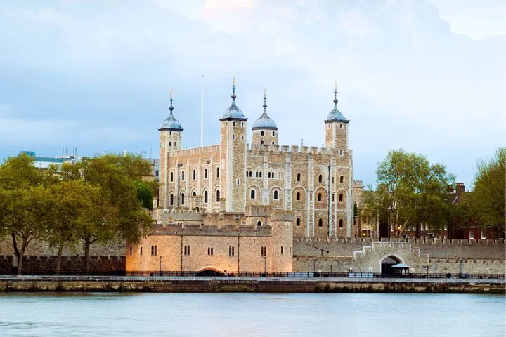 Luxury London: Bespoke Private City Tour with Personal Chauffeur