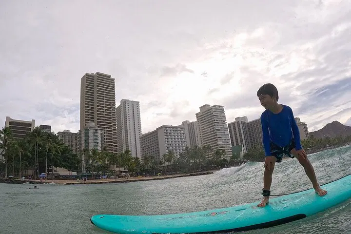 Waikiki Beginner Surf Lessons: Ride the Waves with Hawaiian Waterman