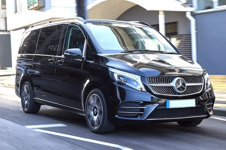 Stress-Free Disneyland to Paris Airport Transfer in Luxury