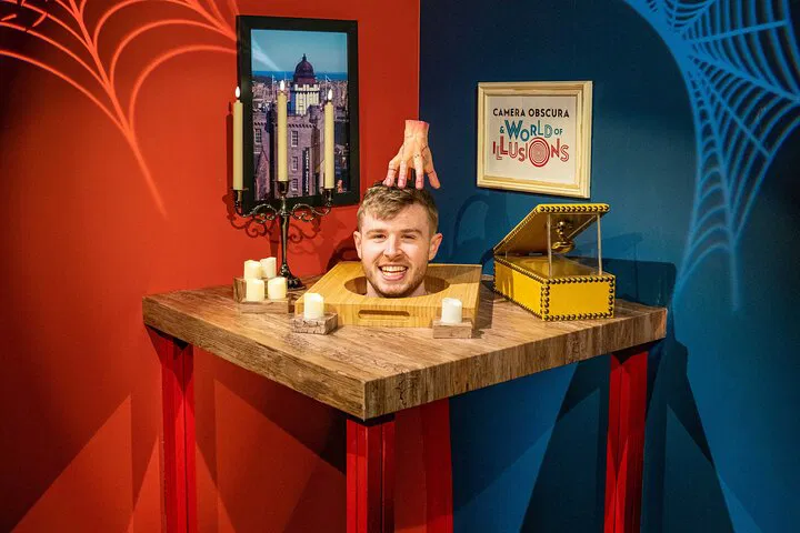 Uncover Edinburgh's Magic: Potter Tour & House of Illusions!