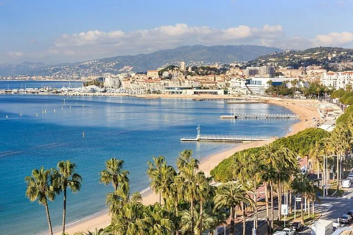 Côte d'Azur Gems: Cannes, Antibes & St-Paul-de-Vence Small Group Excursion