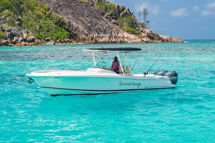 Seychelles Island Hop: Private Boat Transfer - Mahé to Praslin
