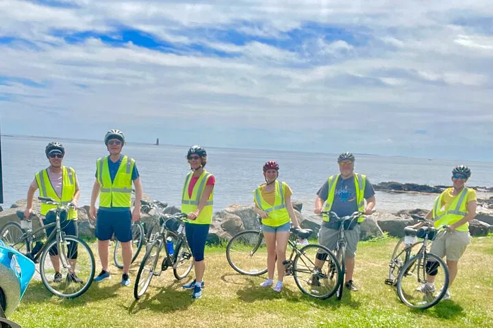 Islands & Harbor Bike Tour: Portsmouth's Hidden Gems