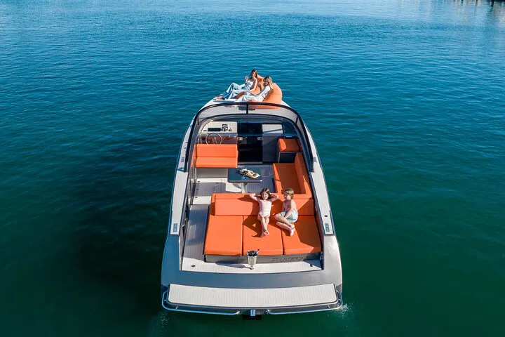 Emerald Bay Yacht Cruise: Private 4-Hour Escape