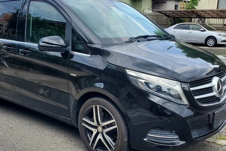 Luxury Dublin to Ennis Transfer: Relax and Arrive in Style
