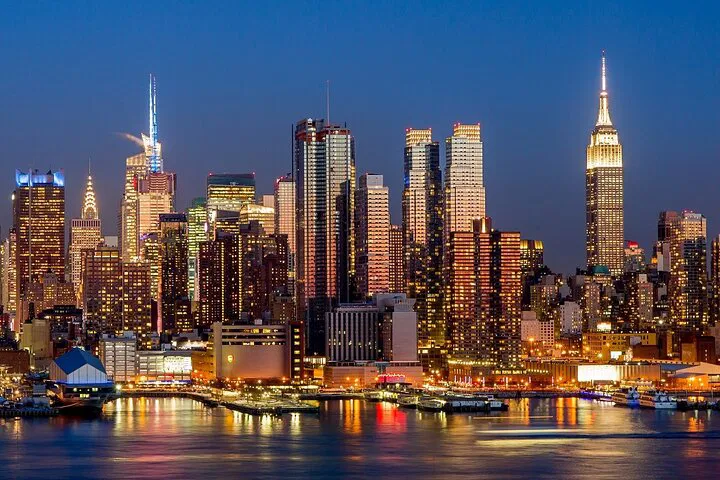 New York City Night Skyline: Soar Above the Lights in a Helicopter Tour!