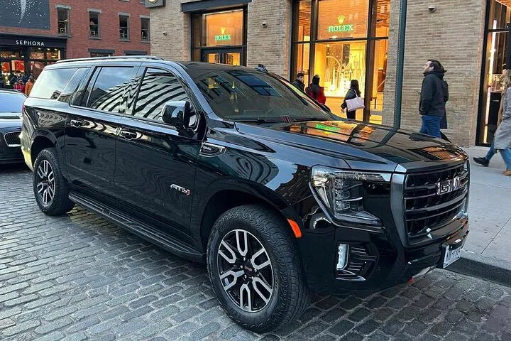 Luxury Transfer: Cape Liberty to NYC Airports - Stress-Free Travel!