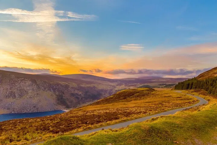 Wicklow Tour: Award-Winning Glendalough Adventure