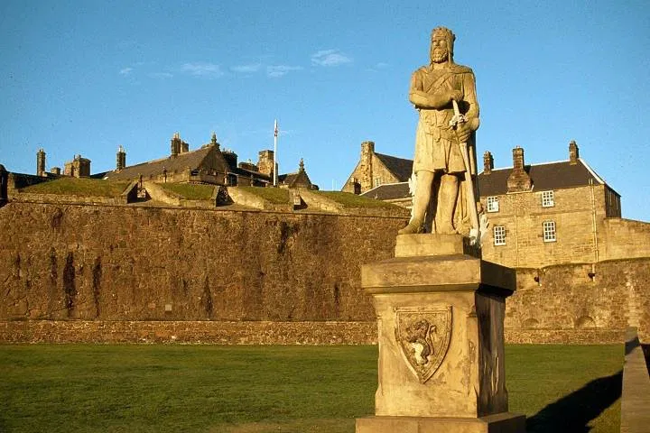 Unveiling Scotland's Beauty: Loch Lomond, Trossachs & Stirling Castle Adventure!