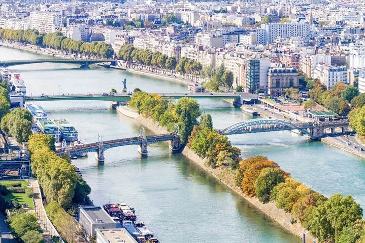 Arc de Triomphe & Seine Cruise: Skip the Line!