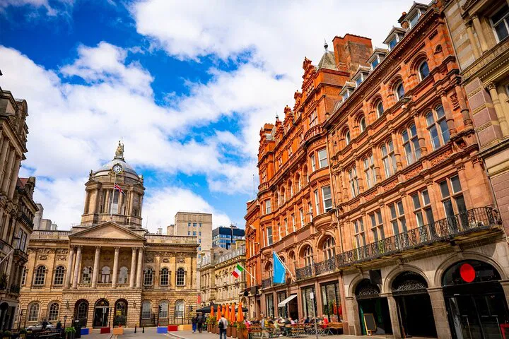 Liverpool: Journey Through Time Walking Tour