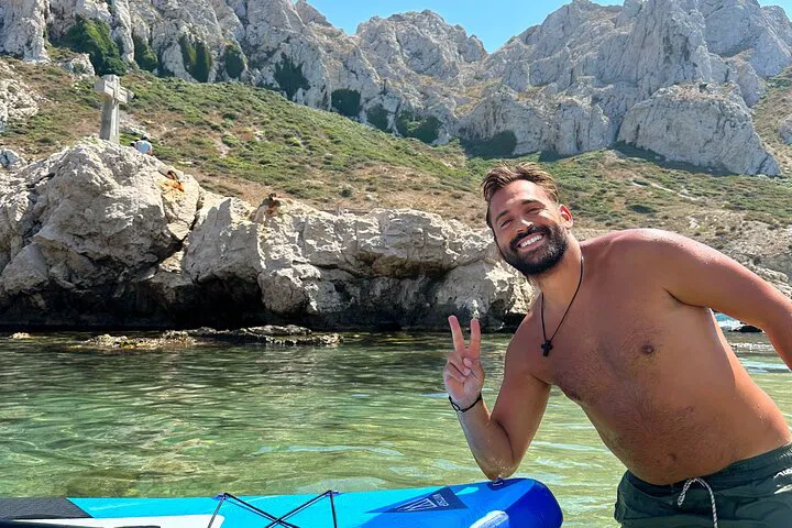Marseille Calanques Paddle Tour: Turquoise Cove Adventure!