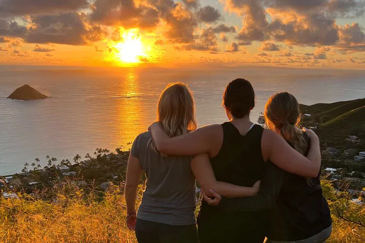Oahu Sunrise Hike: Culture, Music & Tide Pool Magic