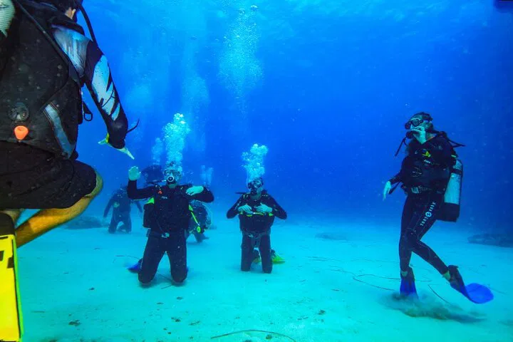 Phuket: PADI Advanced Open Water Course - 6 Dives!
