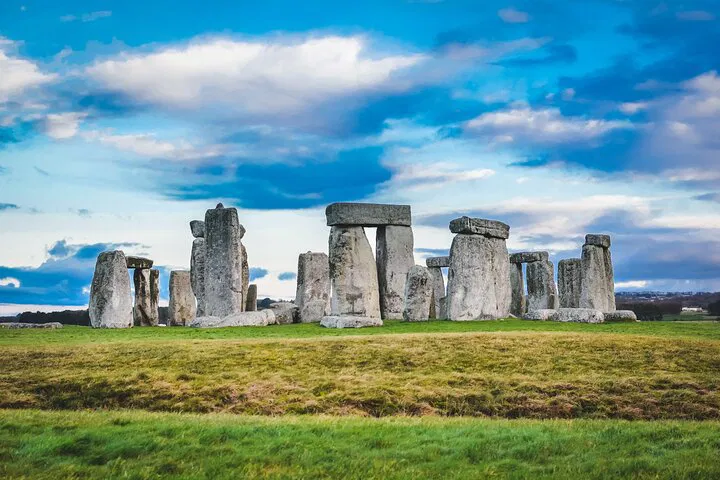 Stonehenge, Cotswolds & Bath: Full-Day Tour