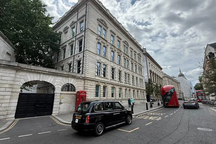 Sherlock Tour: London Taxi Adventure!