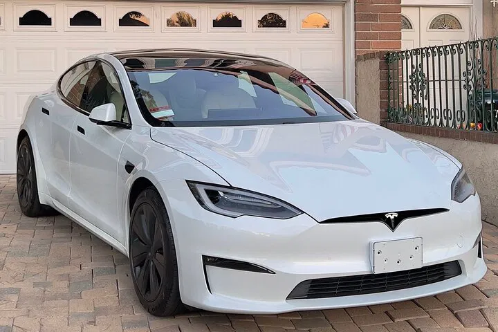 Luxury Airport Transfers: Tesla Ride in NY-NJ-PA