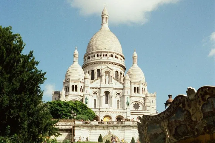 Montmartre Sweet Tooth Adventure: A Pastry & Chocolate Paradise!
