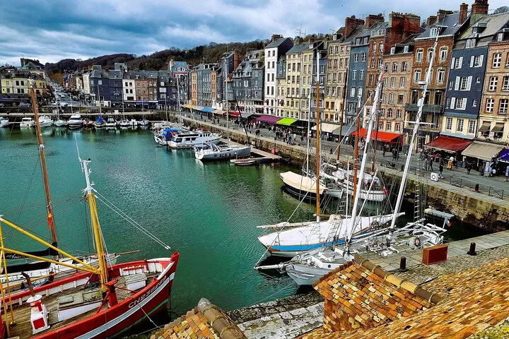 Normandy's Treasures: A Personalized Private Day Trip from Paris