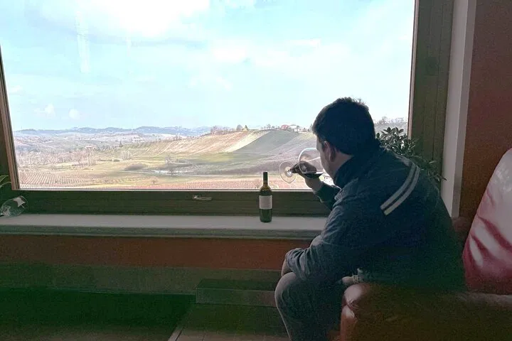 Uncork Italy: Artisan Wine Tour & Tasting in Langhe & Monferrato