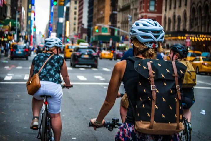 Explore Manhattan's Charm: A Complete Bike Tour Adventure