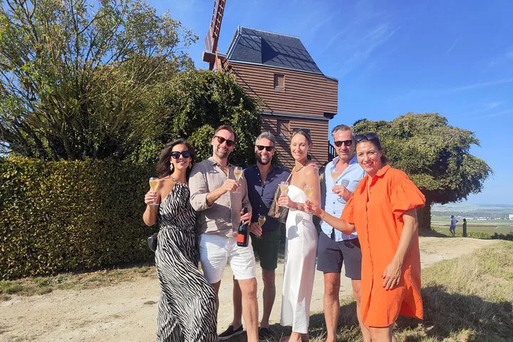 Champagne Day Tour: Taste & Discover with Local Expert