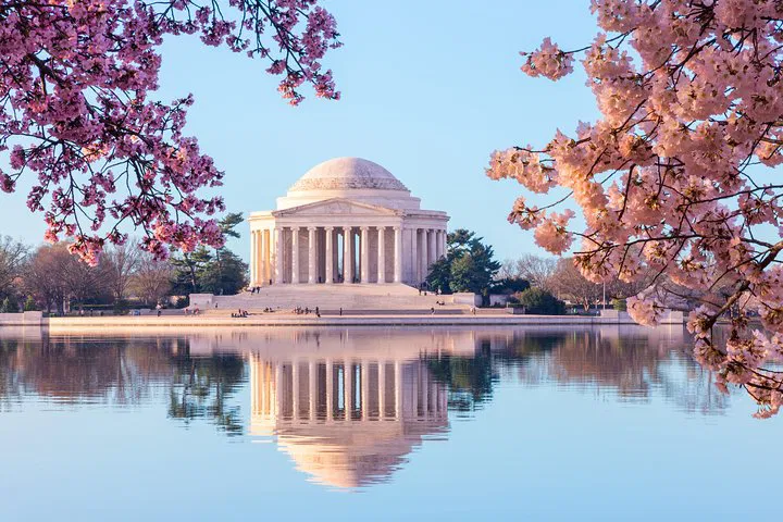 Luxury DC Day Trip: Soar from Manhattan by Helicopter!