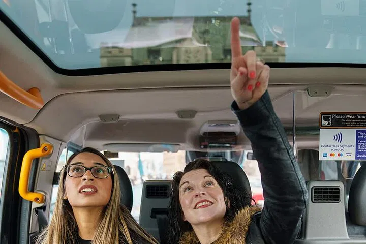 Uncover London's Secrets: An Exclusive Black Cab Adventure