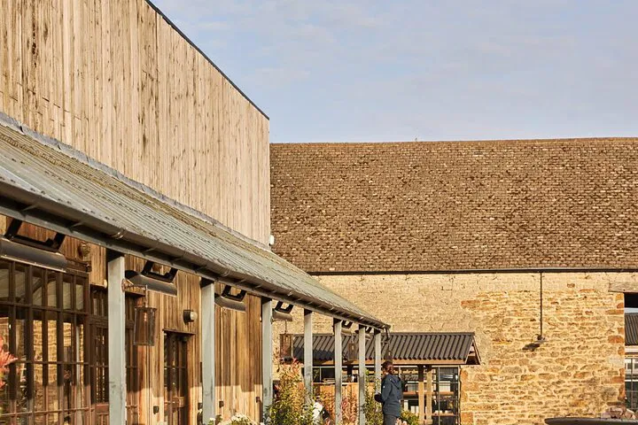 Effortless Airport Transfer: Heathrow to Soho Farmhouse in Style