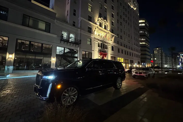 Luxury LAX to Disneyland Resort Transfer: Arrive in Style!