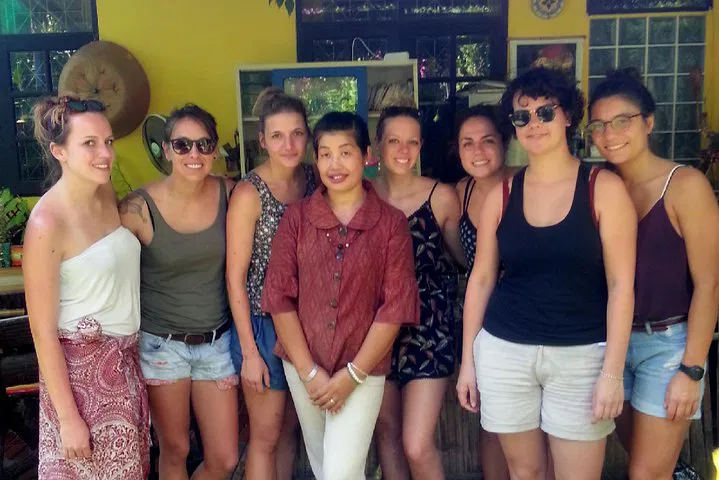 Authentic Thai Flavors: A Personalized Cooking Journey in Phuket