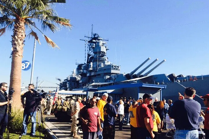 USS Iowa Tour: LA's Historic Battleship (Private Transfer)