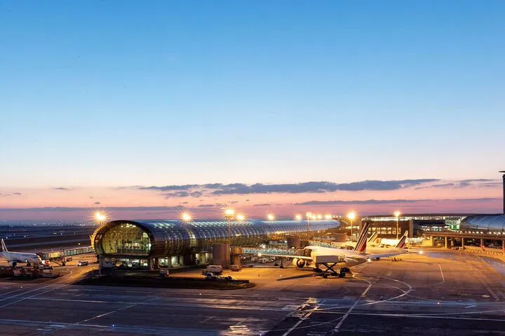 Normandy Awaits: Private Transfer from Paris in Style