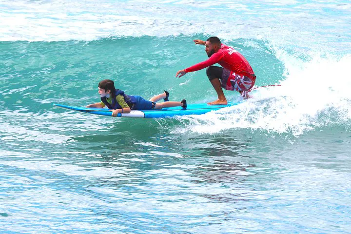 Ride the Waves: Beginner Surf Lessons in Oahu's Hidden Gem!