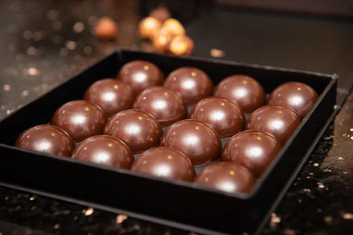 Unleash Your Inner Chocolatier: Parisian Chocolate Making Magic!