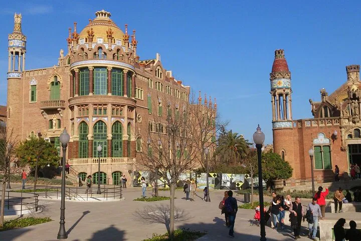 Stress-Free Montpellier-Barcelona Transfer: Private Ride in Comfort