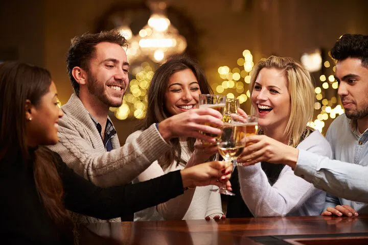 Dublin's Delights: Whiskey, Food & Old Town Adventure!