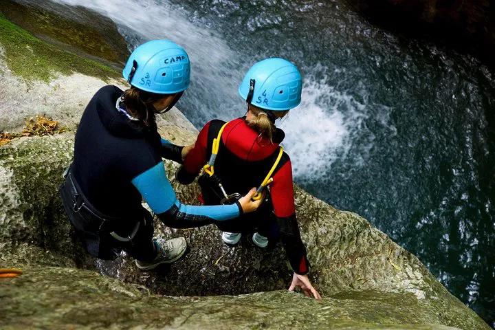 Grenoble Canyoning: Furon Canyon 3-Hour Adventure!