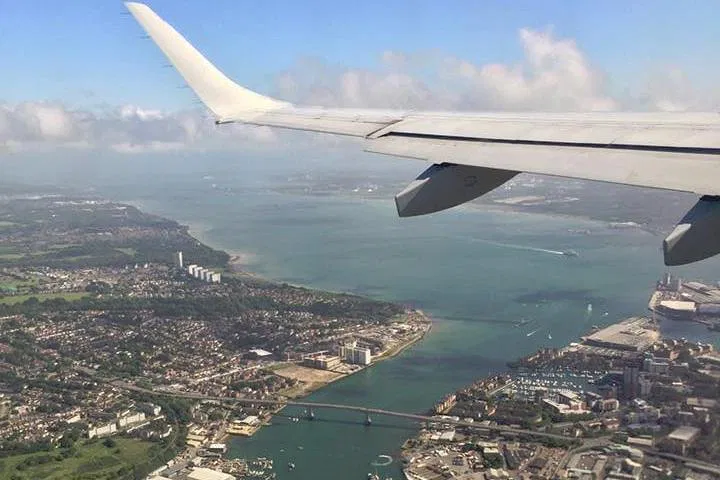 Stress-Free Southampton Transfer: Airport to Port/Hotel