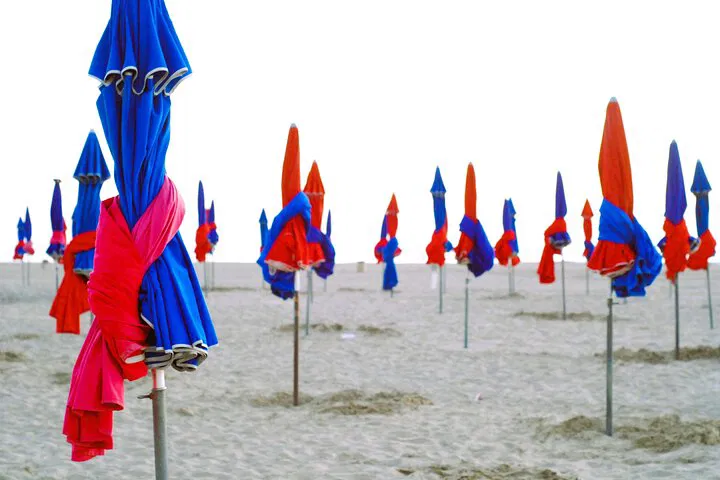 Normandy's History: A Luxurious Chauffeur-Driven Journey from Paris