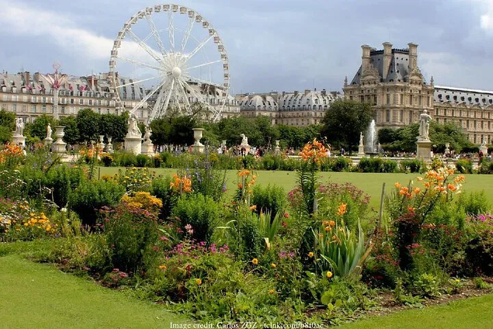 Uncover Paris's WWII Secrets: A Private Historical Walking Tour