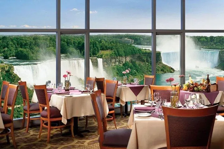 Niagara Falls from Toronto: Cruise, Views & Lakeside Charm!