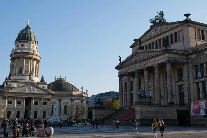 Unveiling Berlin's History: A 2-Hour Private Express Tour