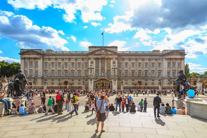Discover London's Hidden Gems: A Luxurious Private Tour Experience