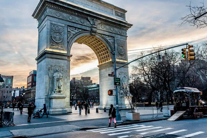 NYC Luxury SUV Tour: See Manhattan's Best in Style