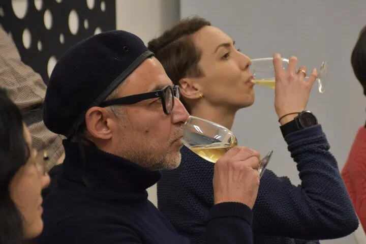 London's Alcohol-Free Cocktail Revolution: A Tasting Experience