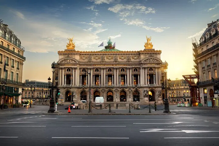 Paris Walking Tour: Opéra Garnier to Sacré-Cœur