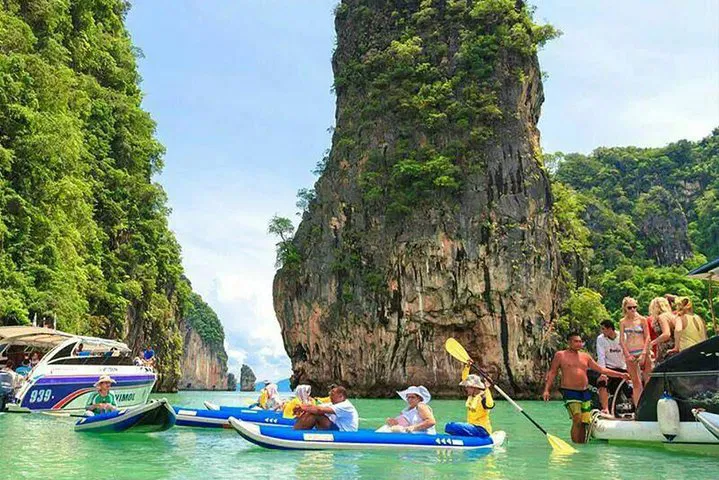 Phuket's James Bond Island Adventure: Canoe, Caves & Cinematic Scenery!